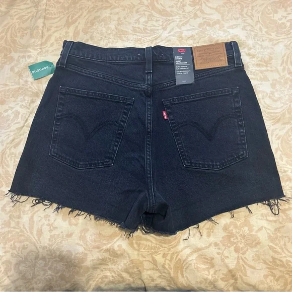 Levi's Ribcage Shorts - Picture 2 of 10